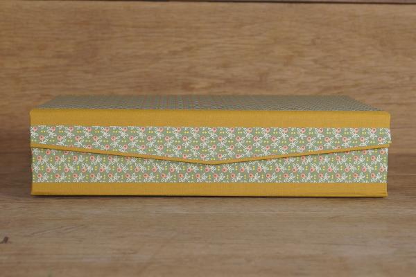 Box Poldi olive green saffron handmade in Germany